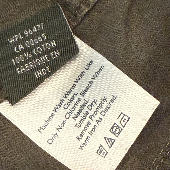 Eddie Bauer Women’s Green Cargo Shorts - Picture 7 of 7